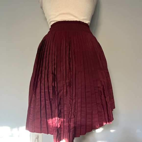 JOIE Maroon Burgundy Pleated Pull On Skirt Size S Fall Winter - Picture 6 of 8